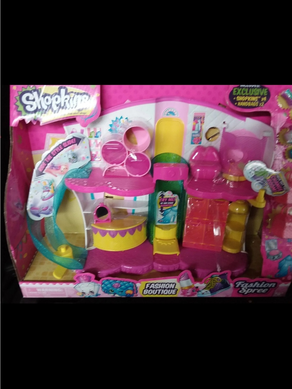 Shopkins Fashion Spree Fashion Boutique Playset w/ Shopkins & Accessories - Picture 5 of 5